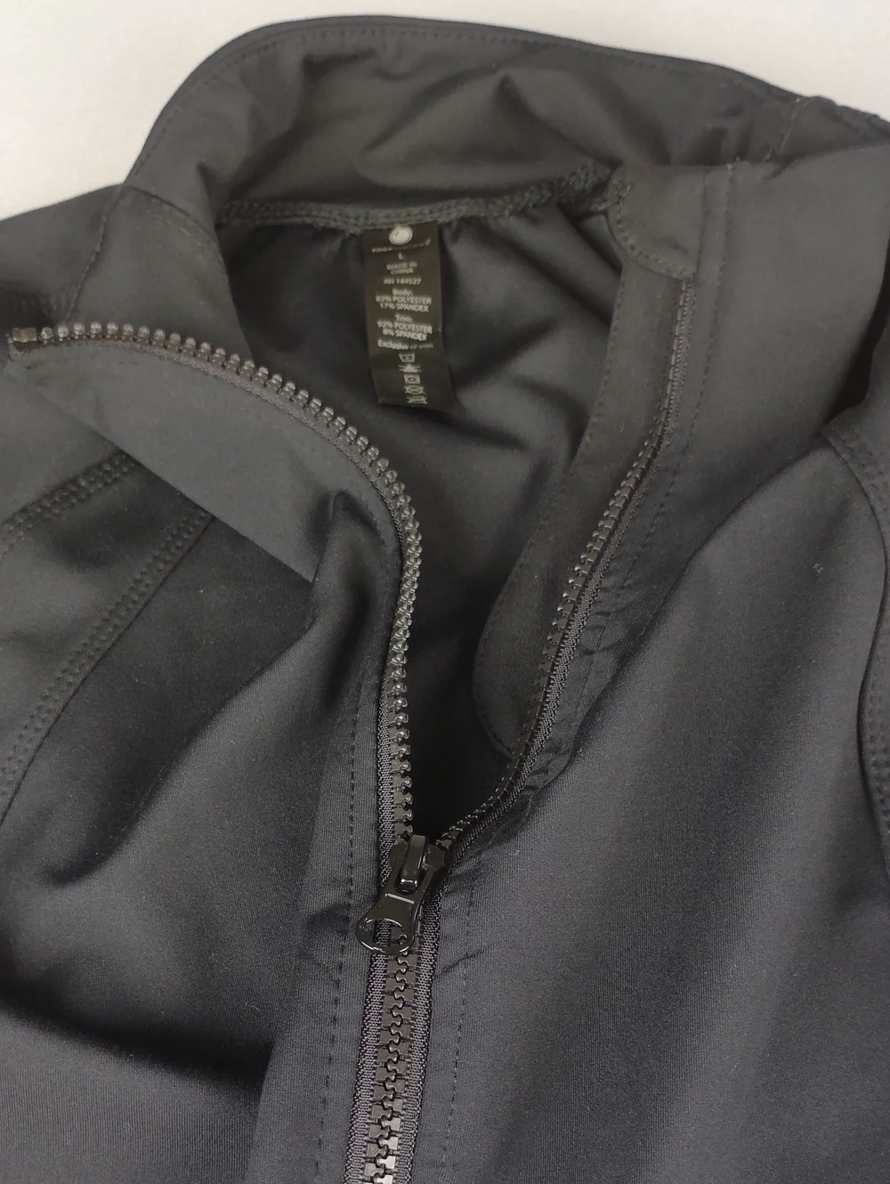 Yogalicious Women's Black Full-Zip Active Yoga Jacket.